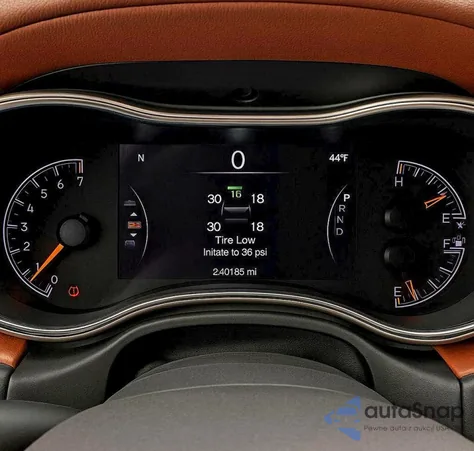 2015 Jeep Grand Cherokee Summit из США, поврежденный, VIN 1C4RJFJM8FC887279